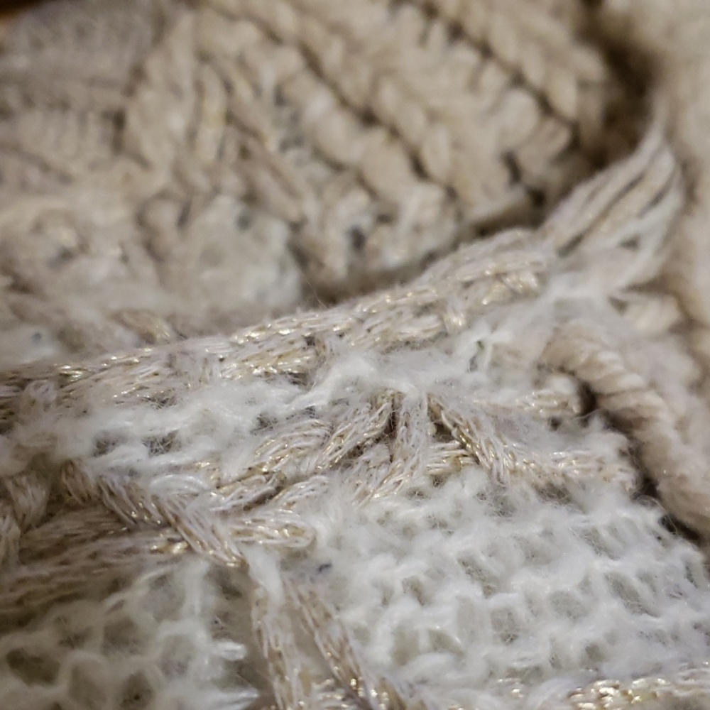 Like-new BKE Boutique Sweater in Off-white and Tan - Picture 4 of 5